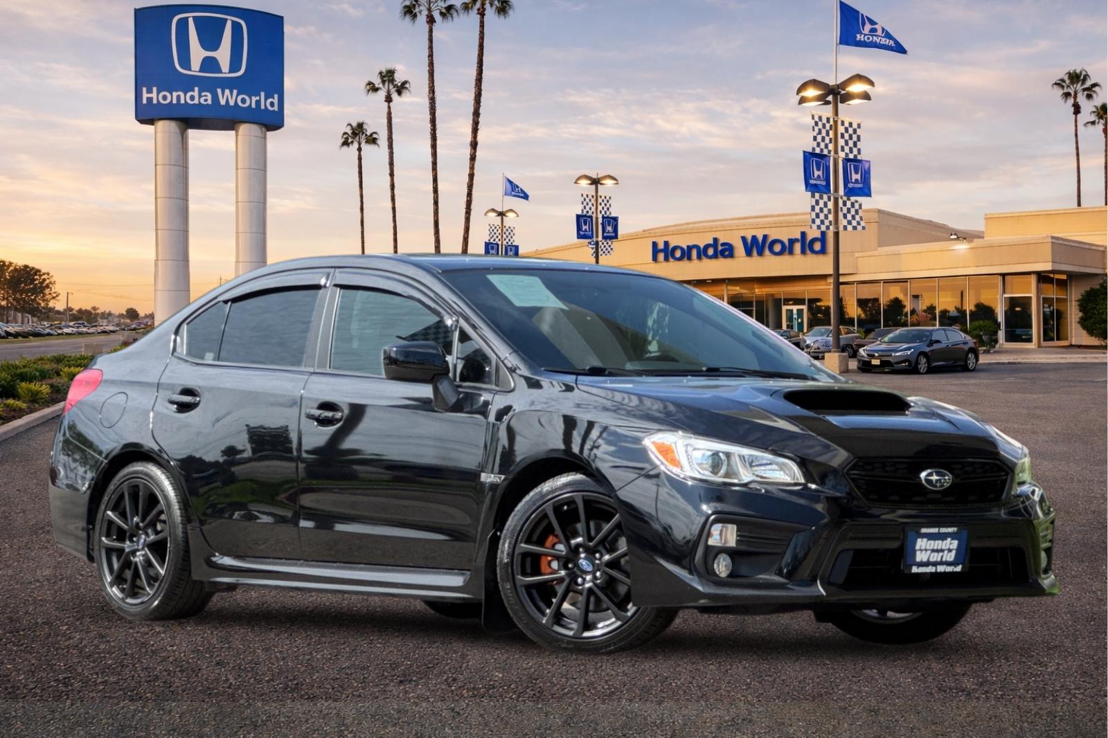 Used 2021 Crystal Black Silica Subaru Premium image 2