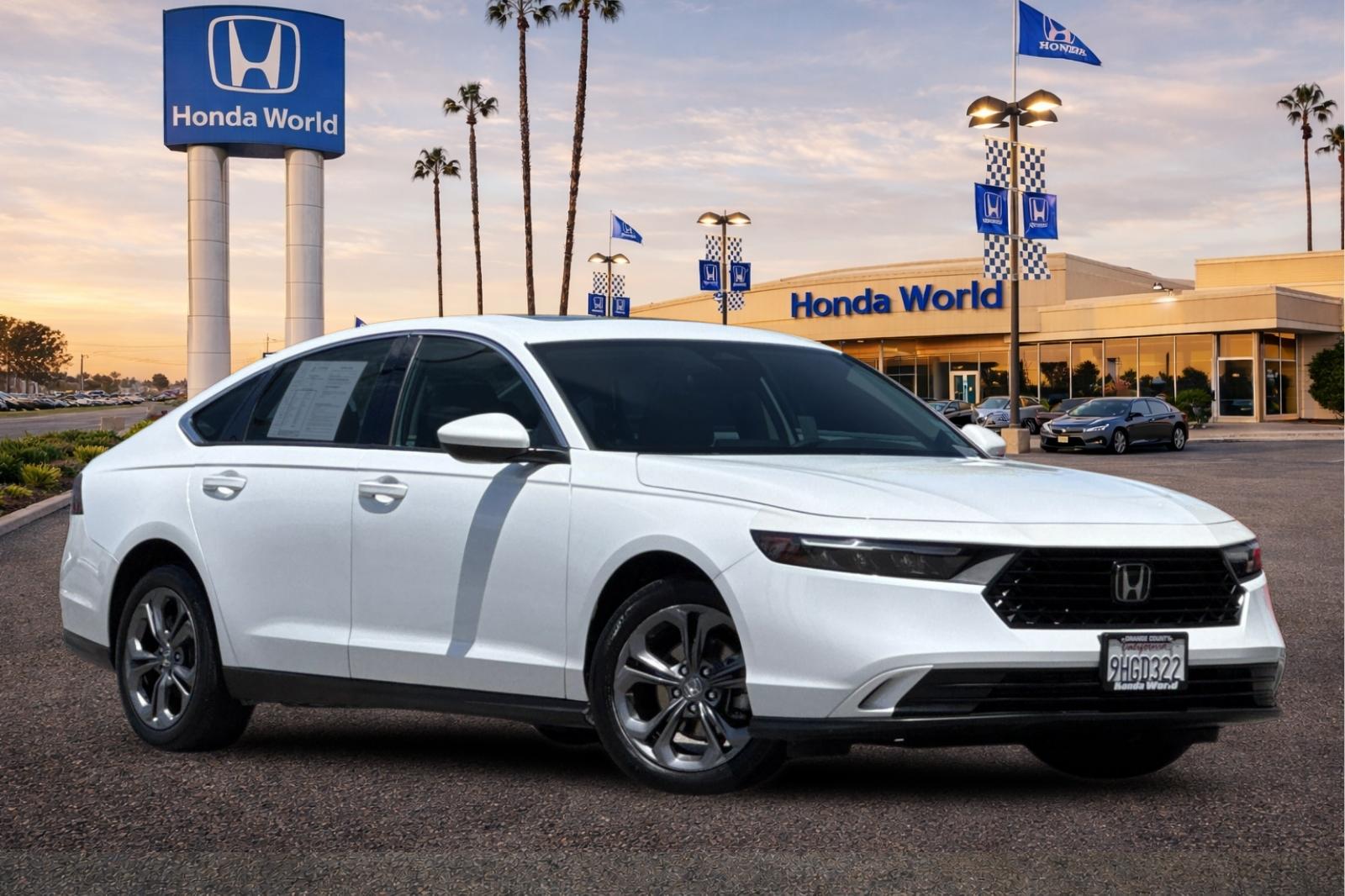 Certified Used 2023 Platinum White Pearl Honda 1.5T EX BD image 2
