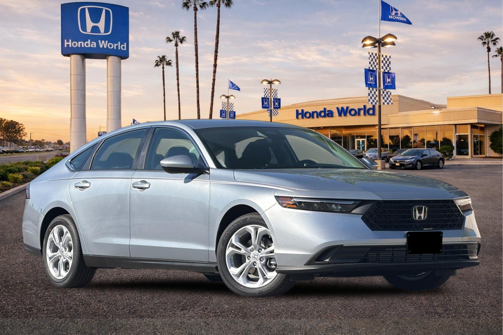 New 2026 Solar Silver Metallic Honda LX image 2