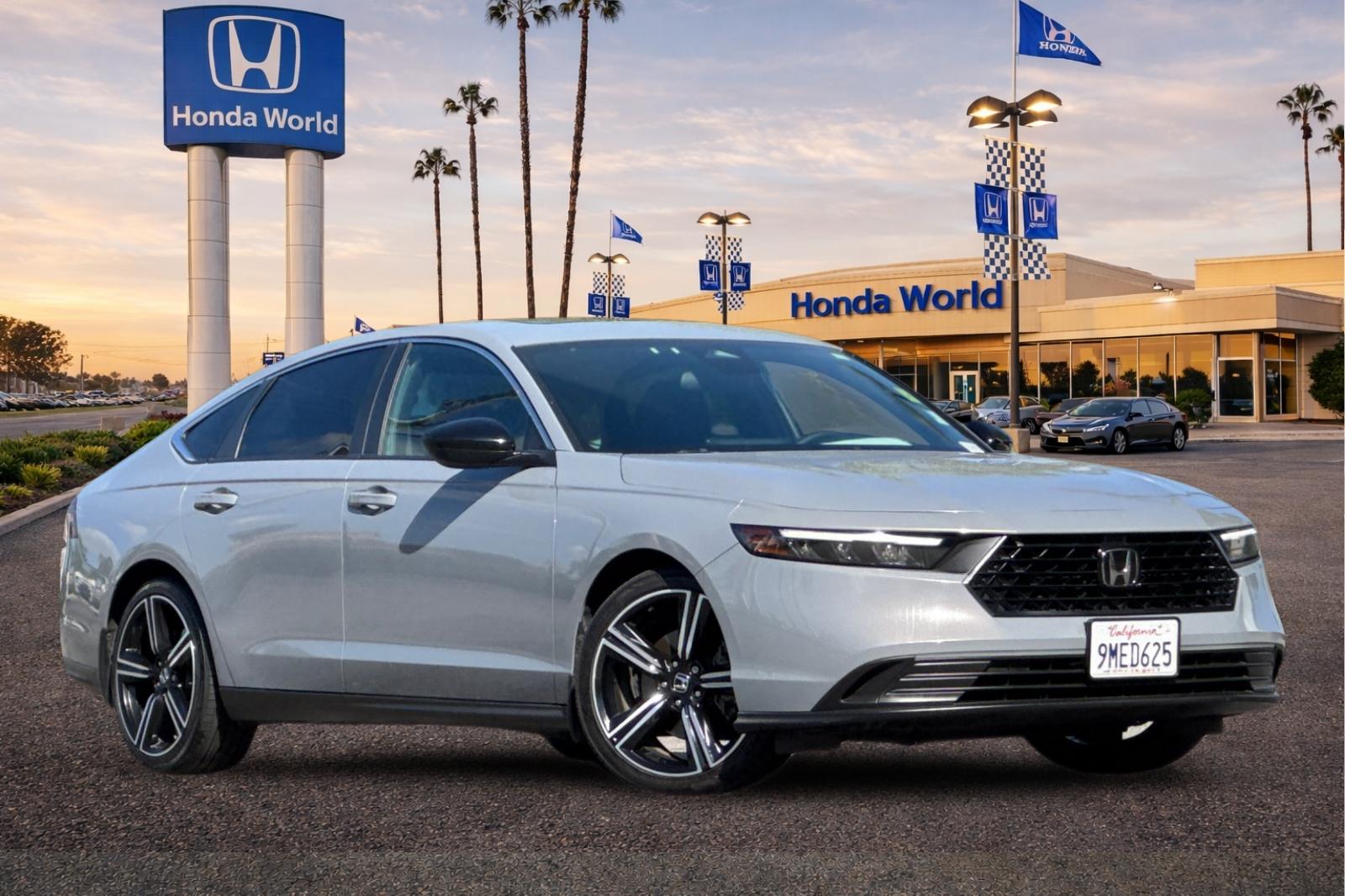 Certified Used 2024 Urban Gray Pearl Honda Sport image 2