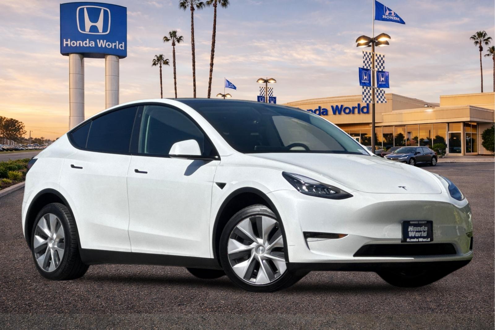 Used 2021 Pearl White Multi-Coat Tesla Long Range image 2