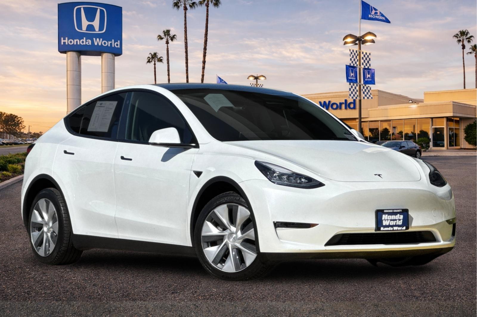 Used 2021 Tesla Model Y Long Range with VIN 5YJYGDEE5MF304605 for sale in Westminster, CA