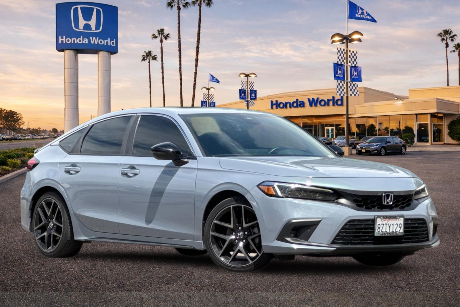 Certified Used 2022 Sonic Gray Pearl Honda SP TOURING image 2