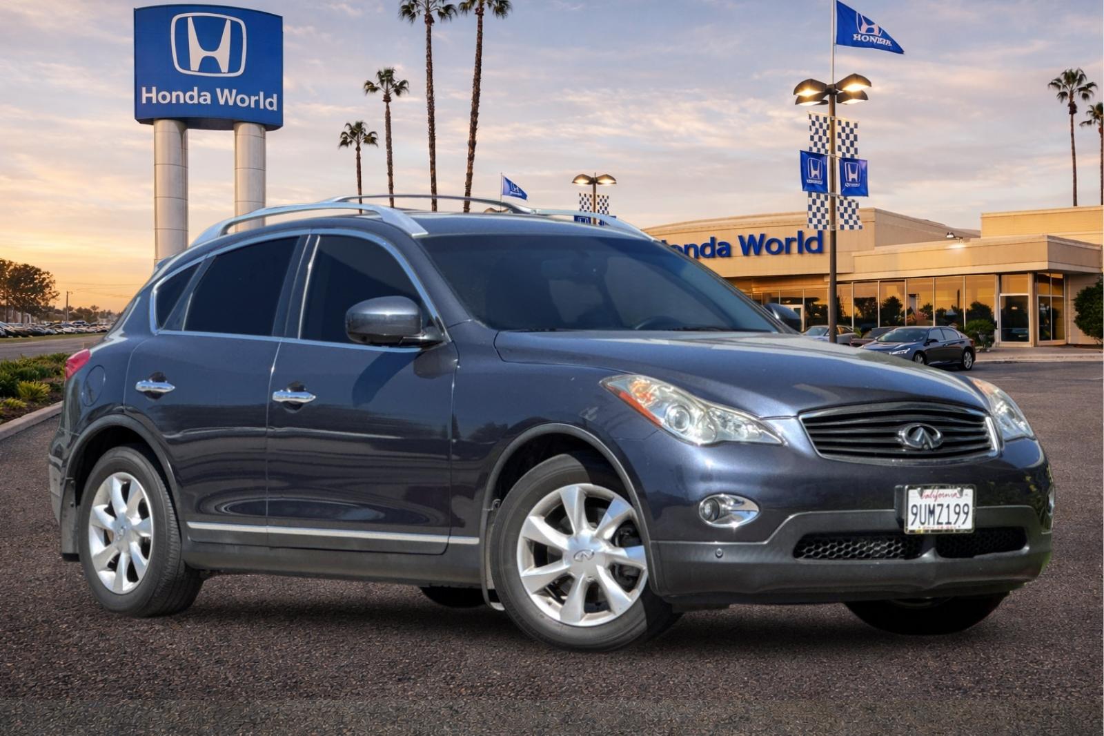 Used 2009 Slate Metallic INFINITI Journey image 2