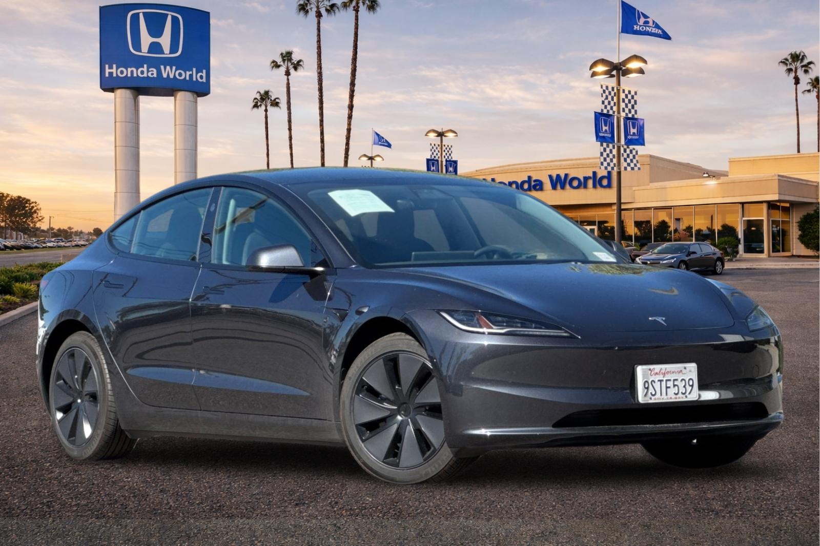 Used 2025 Stealth Gray Tesla Long Range image 2