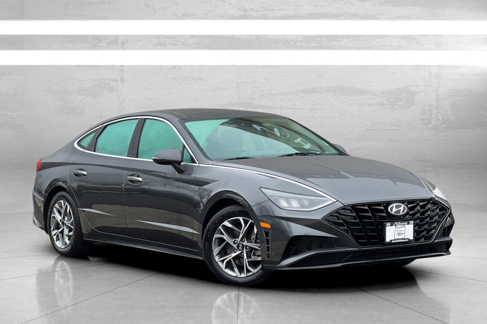 2022 Hyundai Sonata SEL's photo