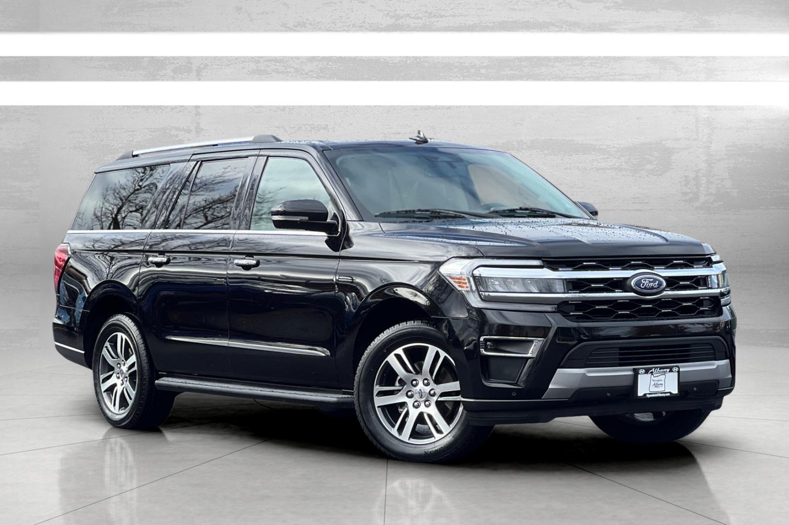 2024 Ford Expedition Limited's photo