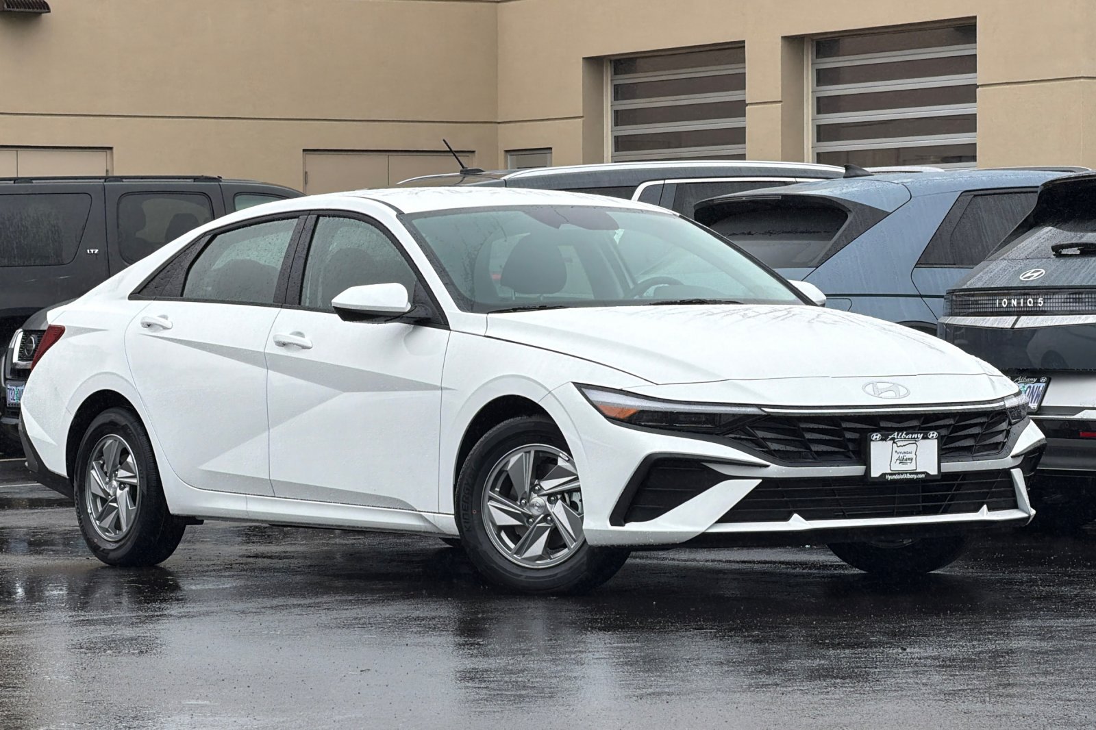 Used 2026 White Hyundai SE image 2