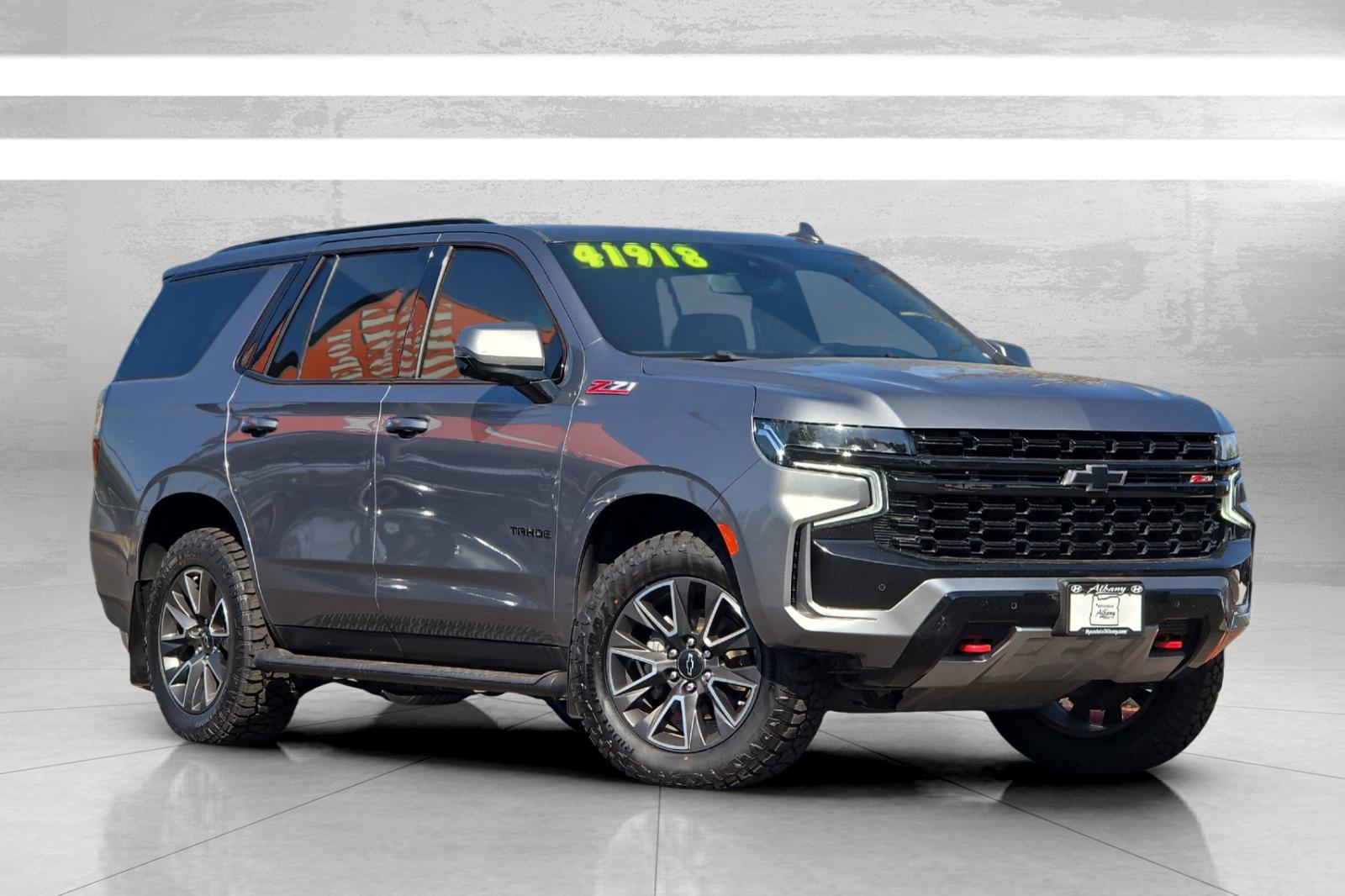 Used 2022 Gray Chevrolet Z71 image 2