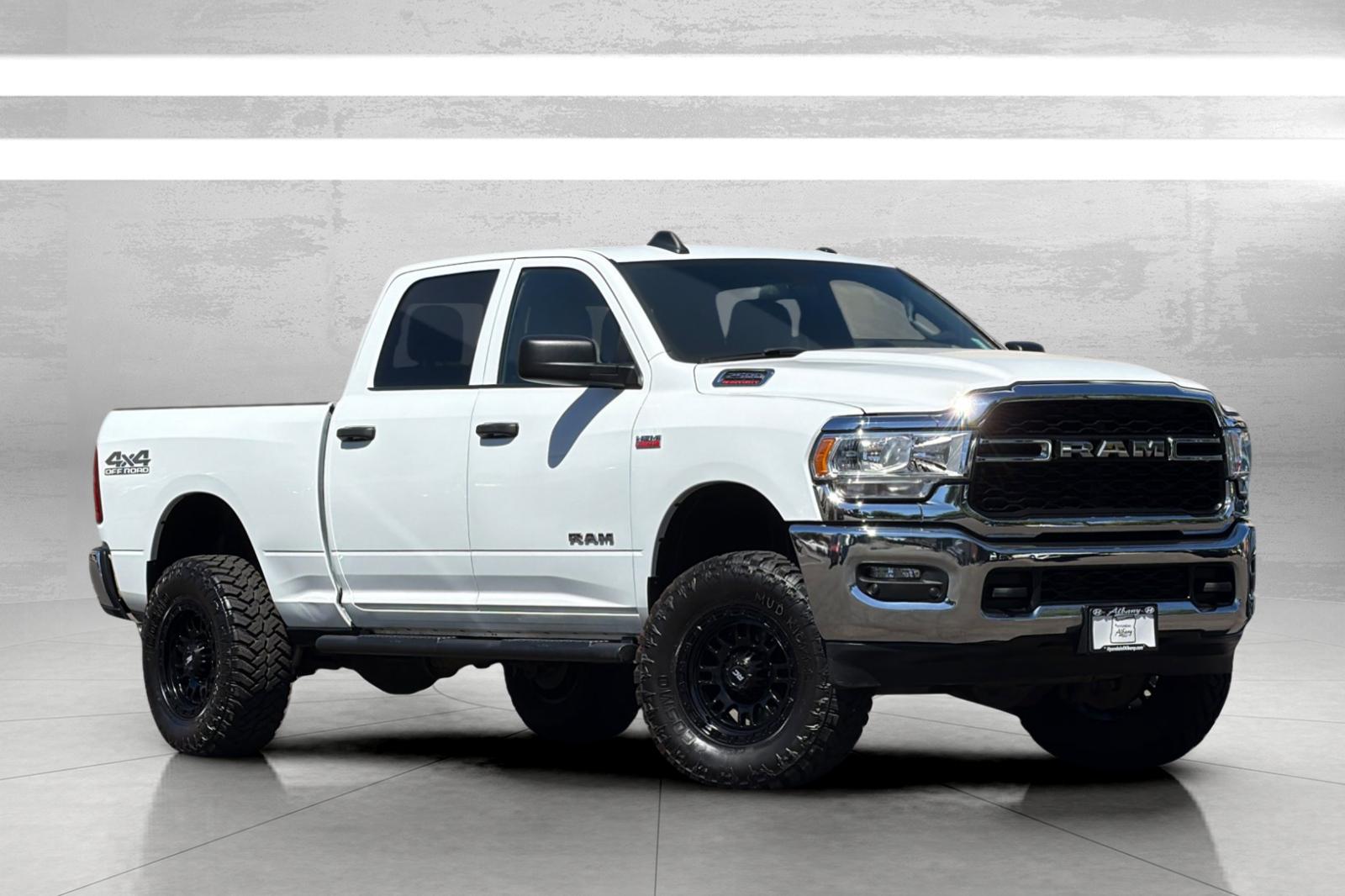 Used 2022 White Ram Tradesman image 2