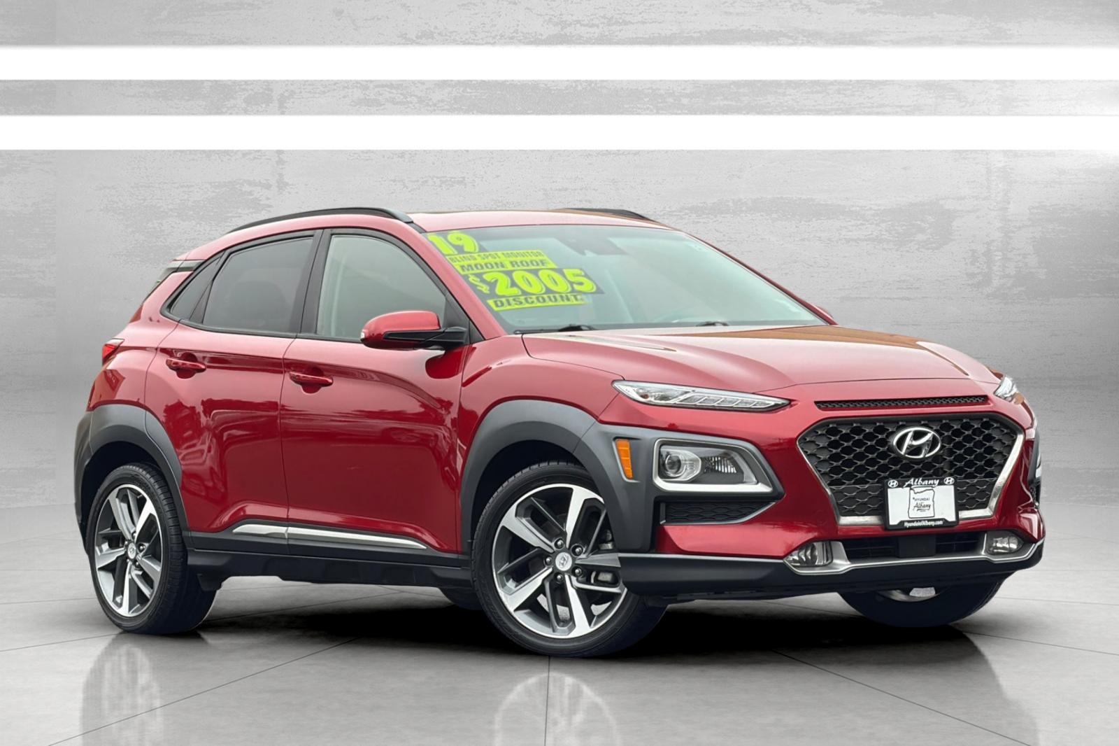 Used 2019 Red Hyundai Ultimate image 2
