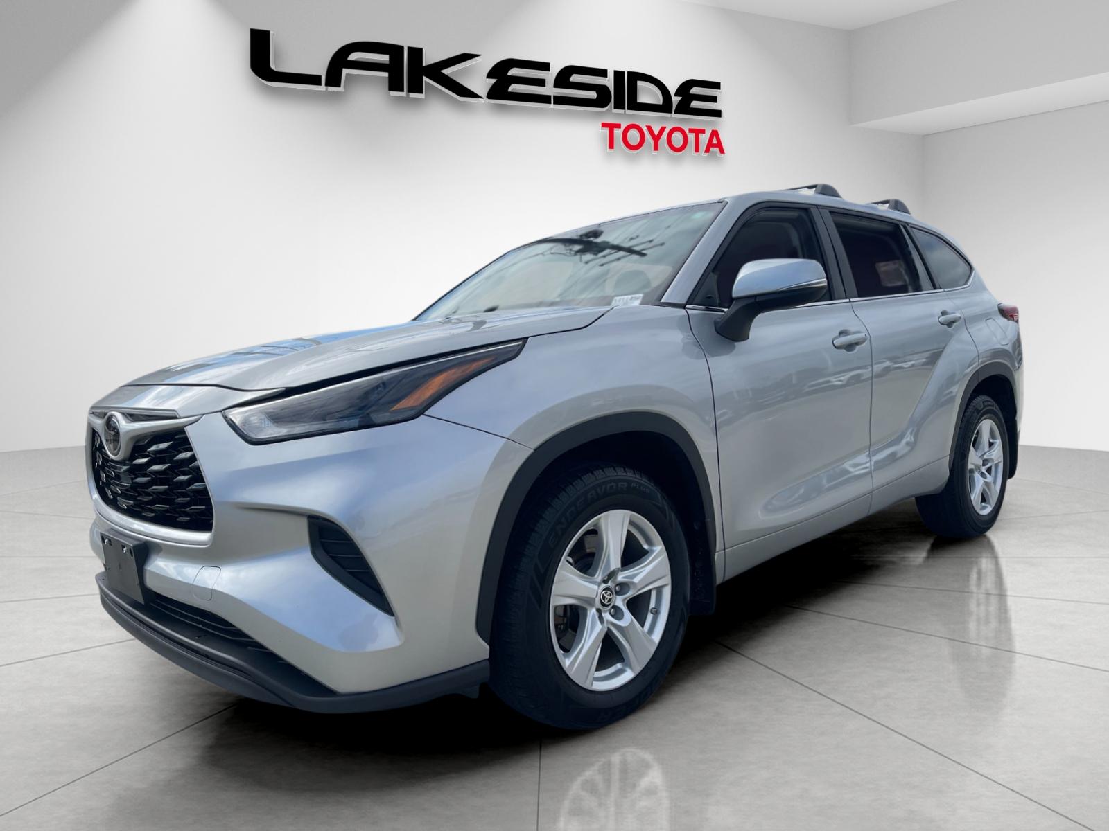 2023 Toyota Highlander L's photo