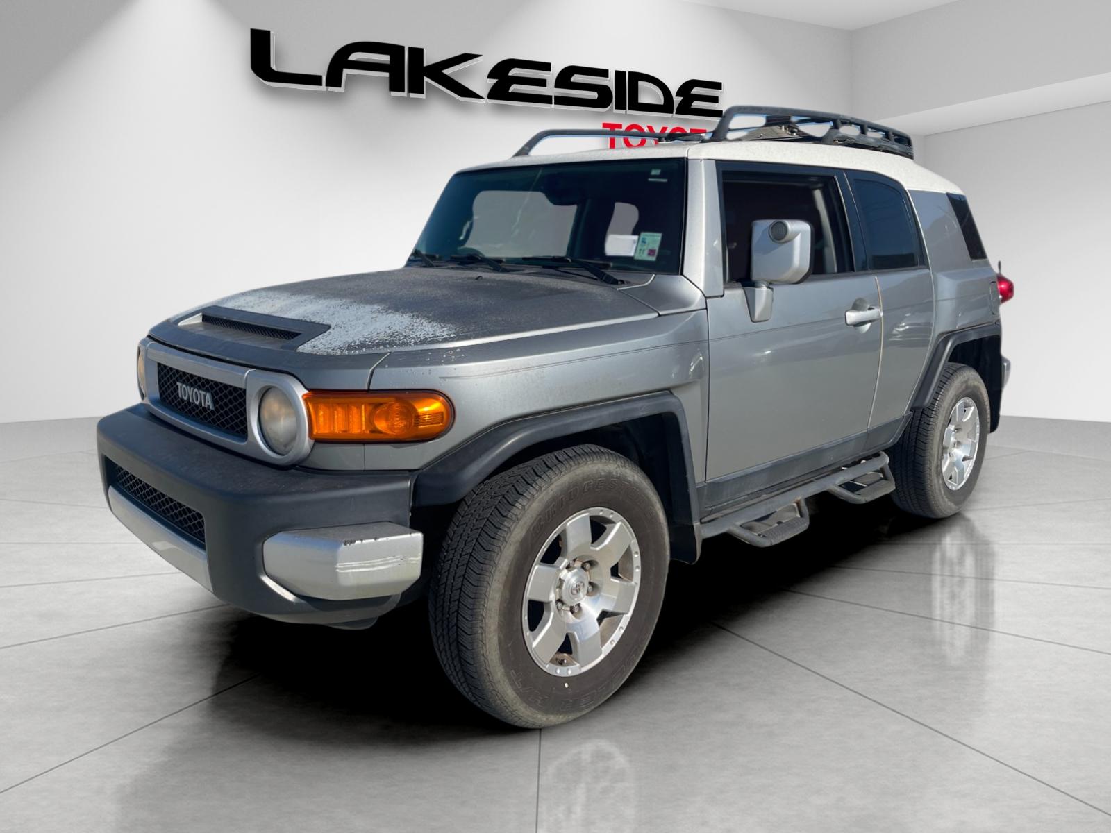 2010 Toyota FJ Cruiser Base's photo