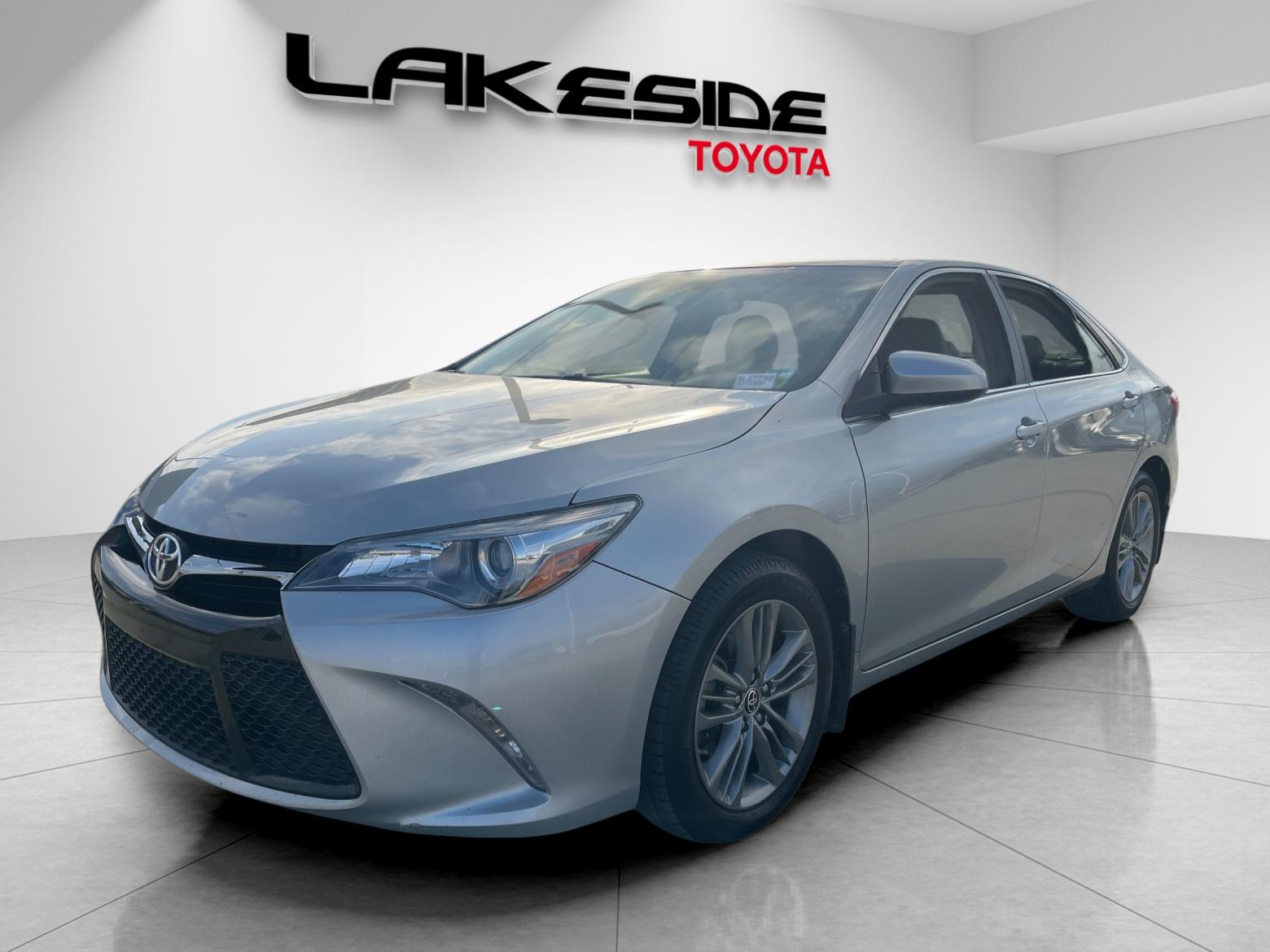 2015 Toyota Camry SE