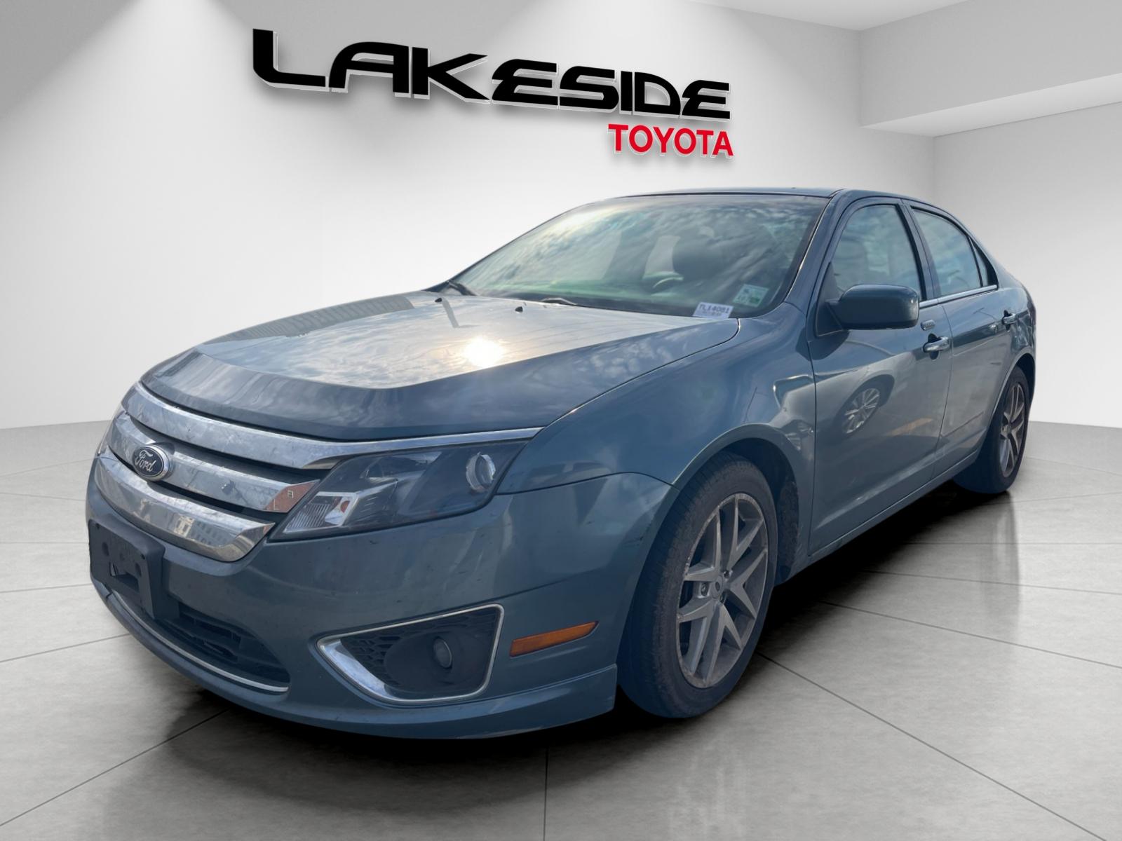 2012 Ford Fusion SEL's photo