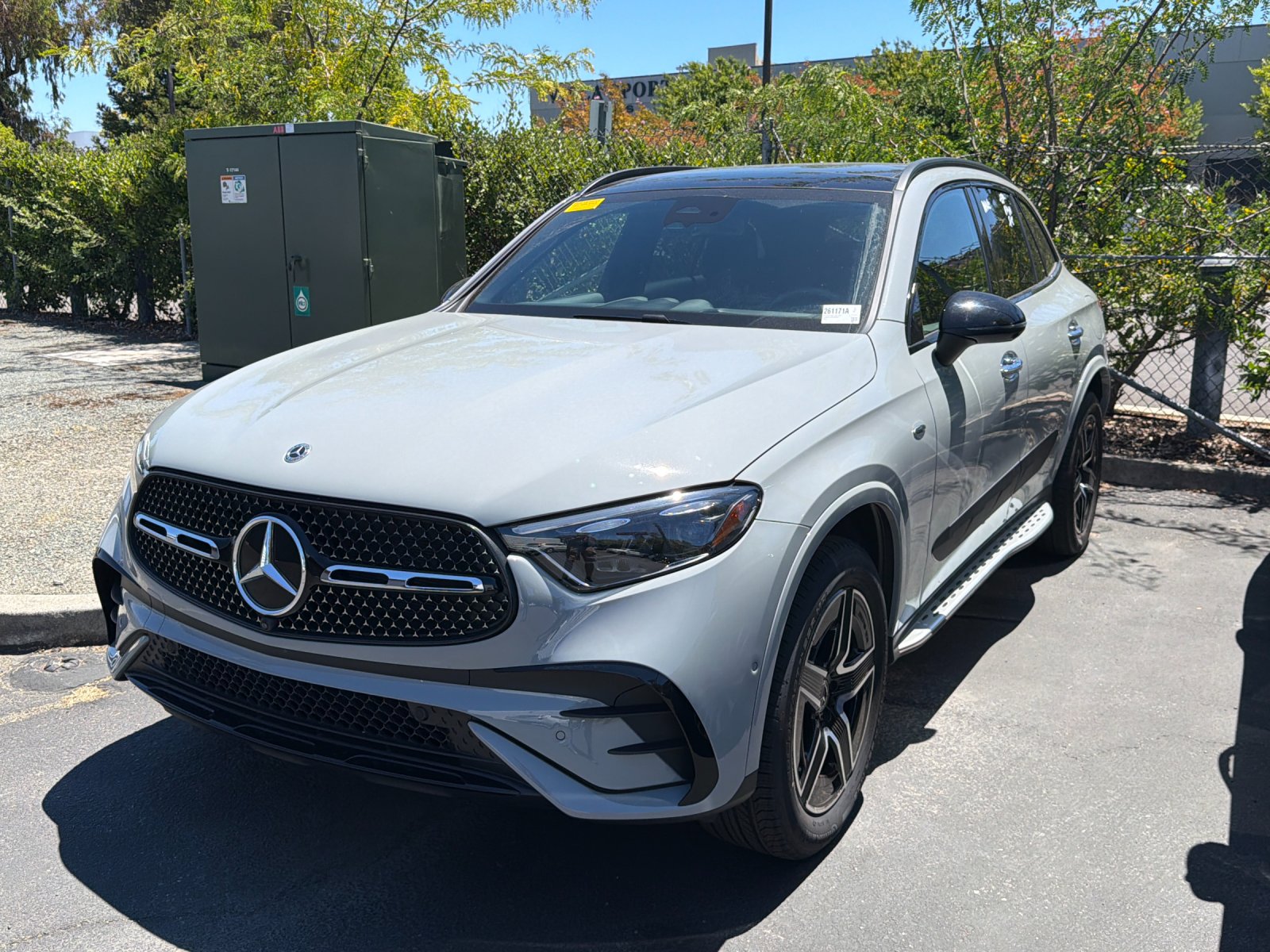 Certified Used 2025 MANUFAKTUR Alpine Grey Mercedes-Benz GLC 350e 4D Sport Utility 4MATIC® image 2