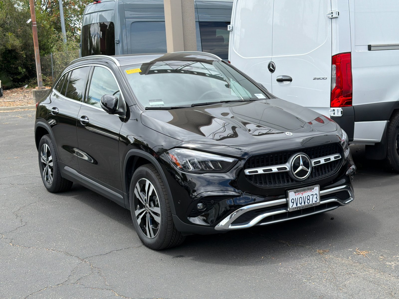 Certified Used 2026 Night Black Mercedes-Benz GLA 250 4D Sport Utility image 2
