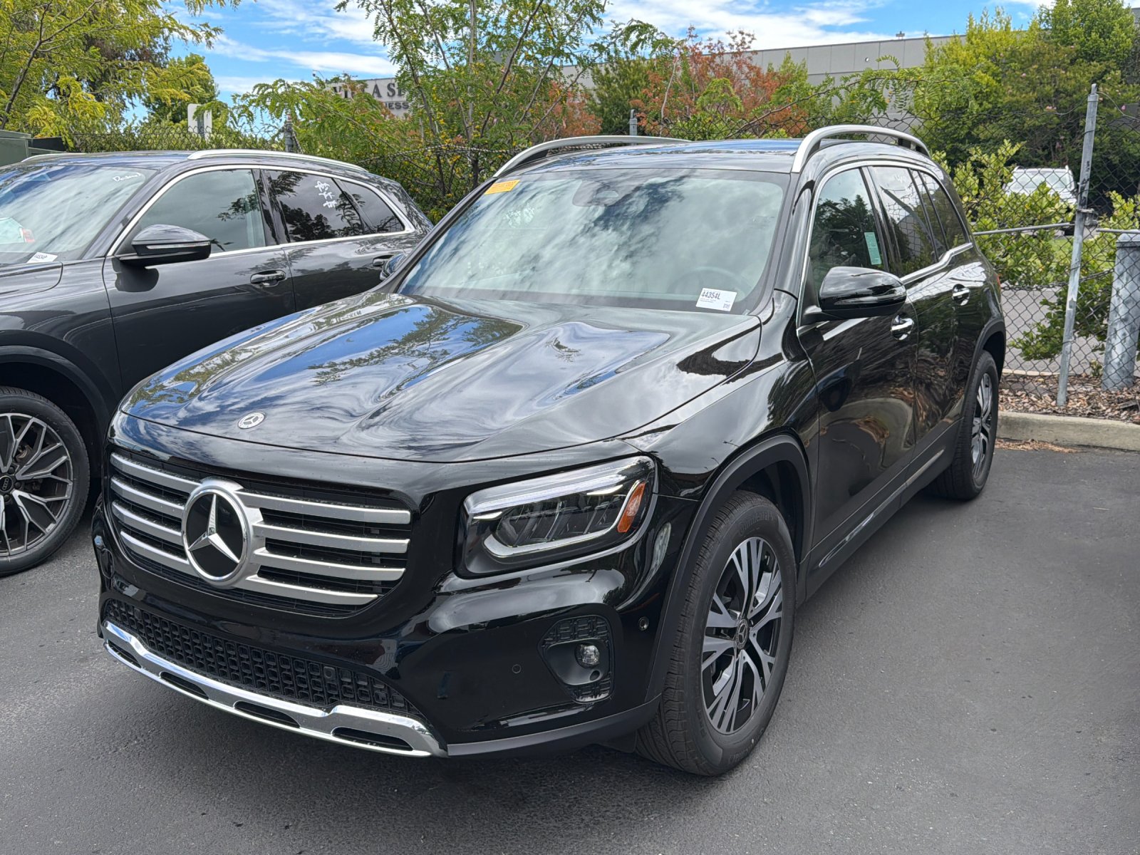 Certified Used 2026 Night Black Mercedes-Benz GLB 250 4D Sport Utility image 2