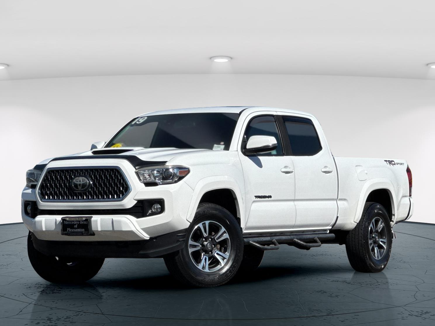 Used 2019 Super White Toyota TRD Sport 4D Double Cab image 2