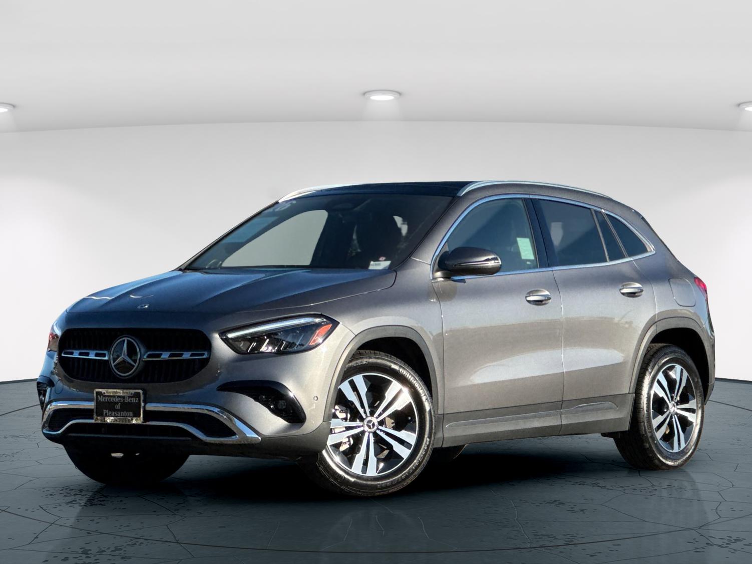 Used 2026 Mountain Grey Metallic Mercedes-Benz GLA 250 4D Sport Utility image 2