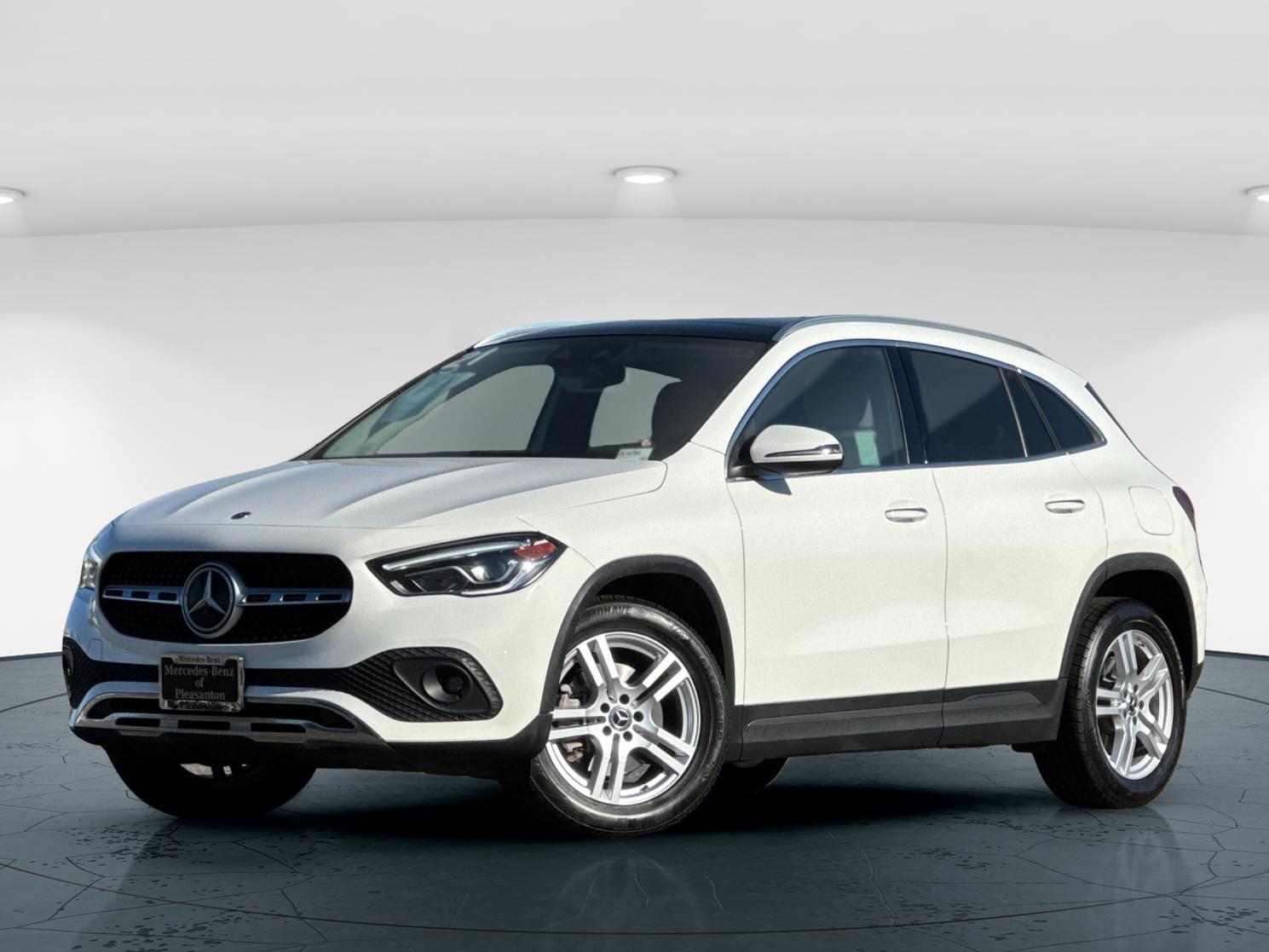 Used 2021 Polar White Mercedes-Benz GLA 250 4D Sport Utility 4MATIC® image 2