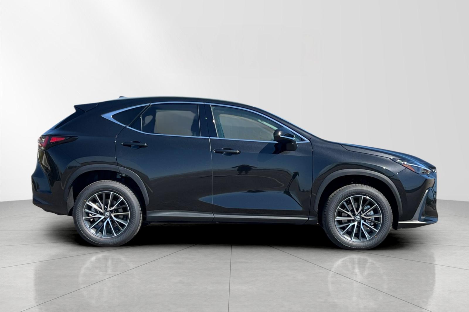 2026 Lexus NX 350 photo 5