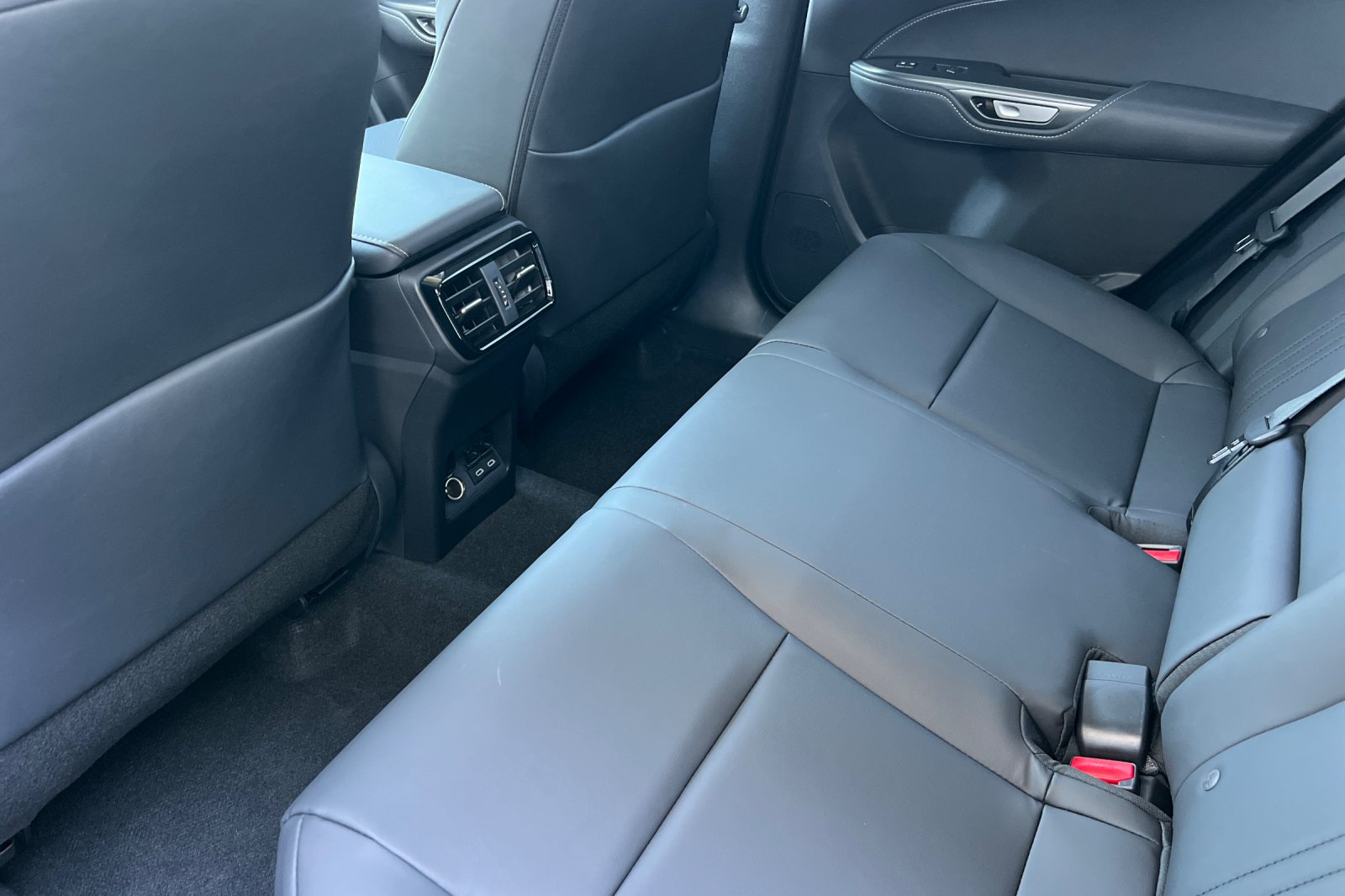 2026 Lexus NX 350 photo 10