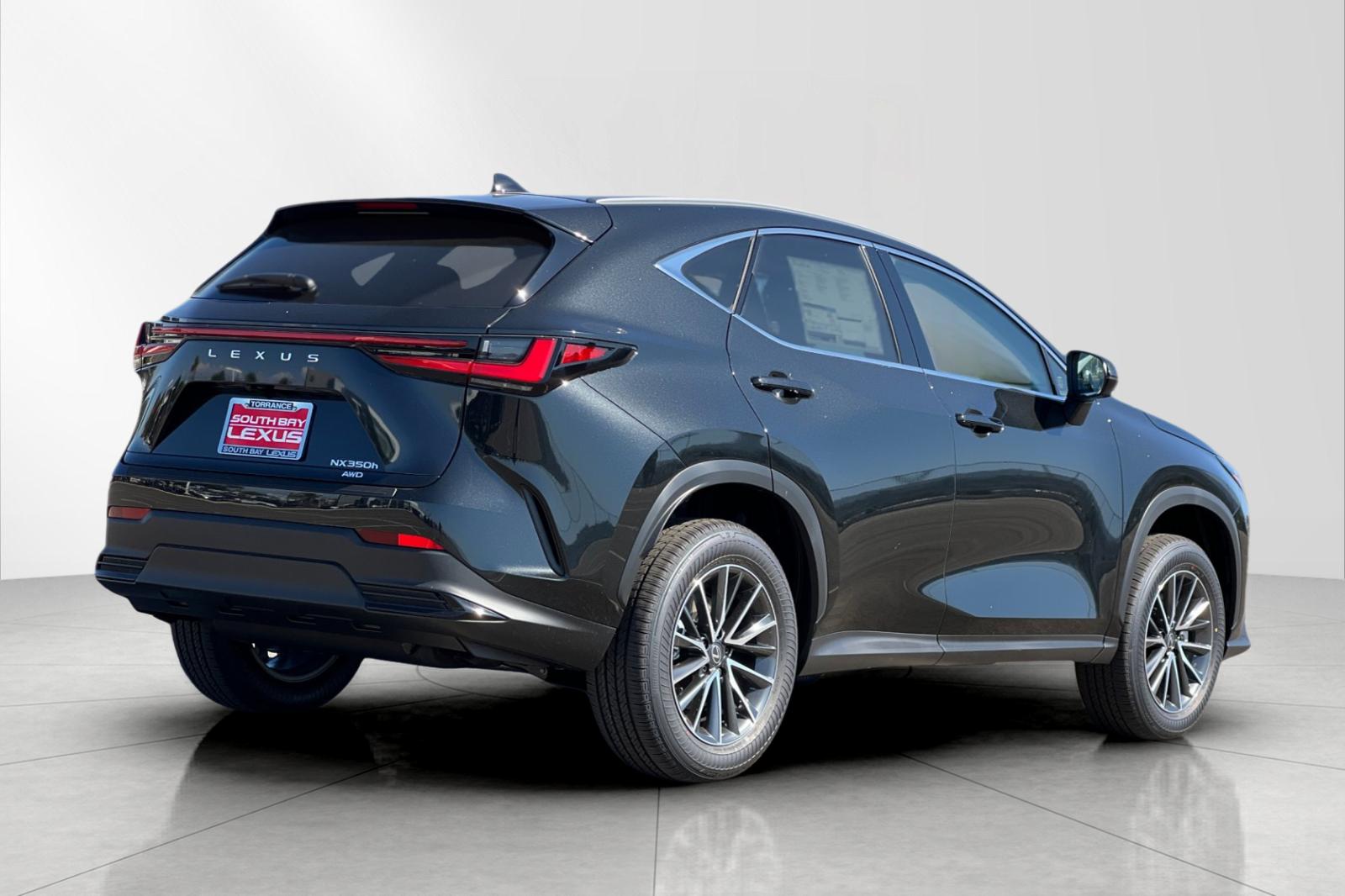 2026 Lexus NX 350h Premium AWD photo 4
