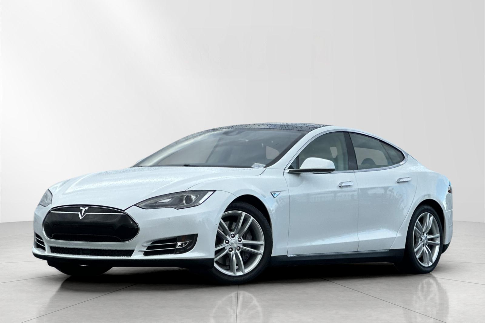 2014 Tesla Model S S's photo