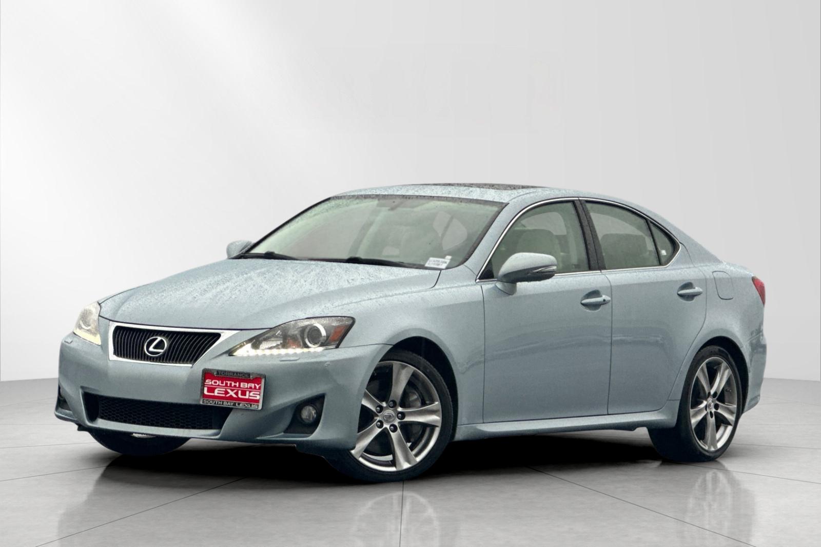 2012 Lexus IS 350's photo