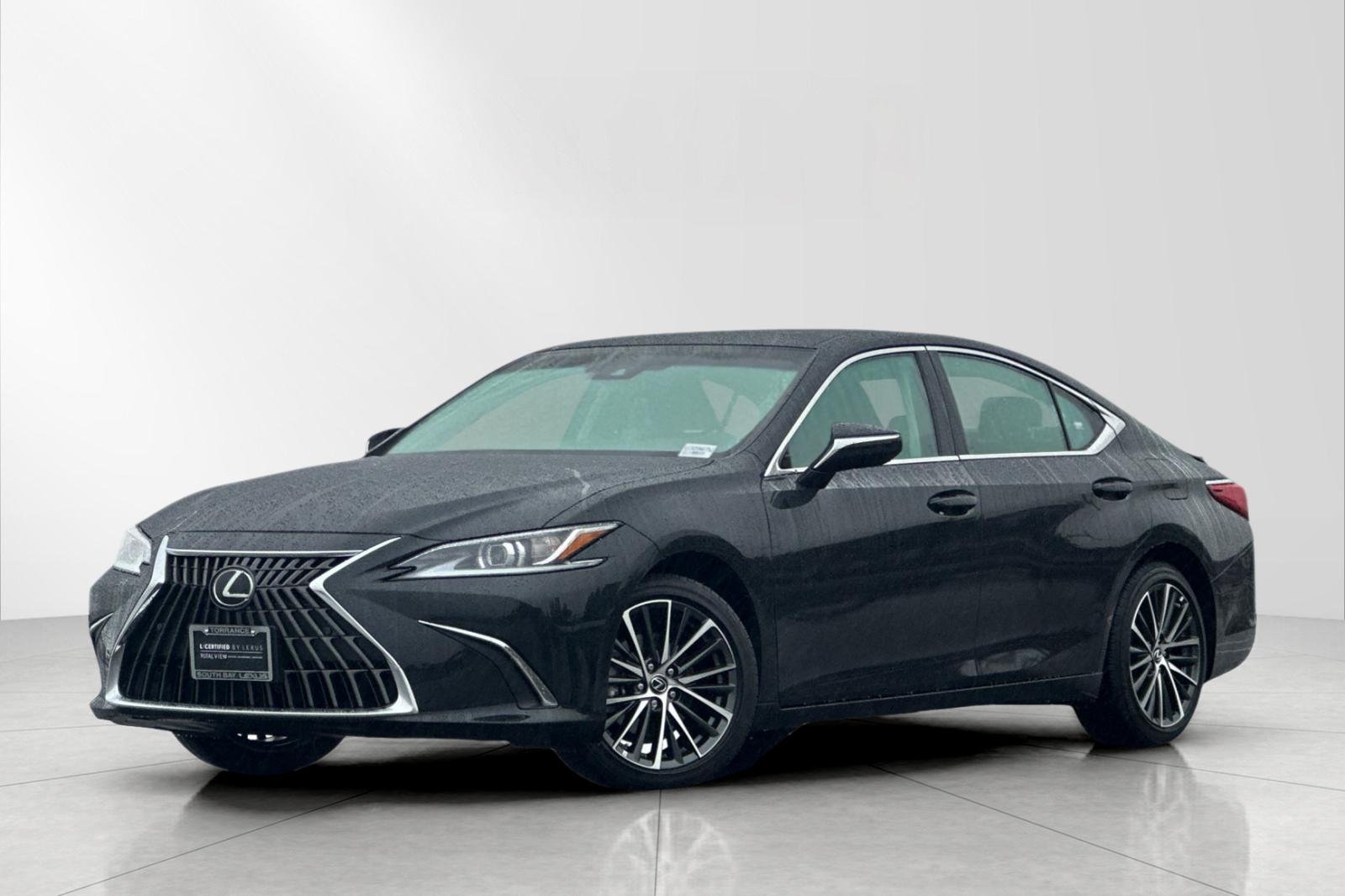 2025 Lexus ES Hybrid 300h's photo