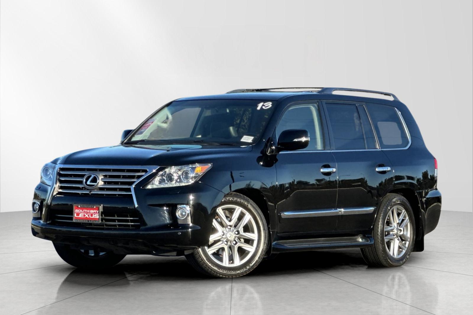 2013 Lexus LX 570's photo