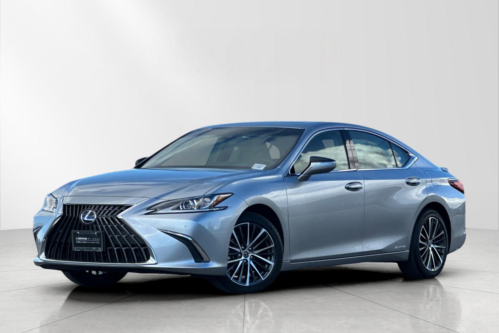 2022 Lexus ES Hybrid 300h's photo