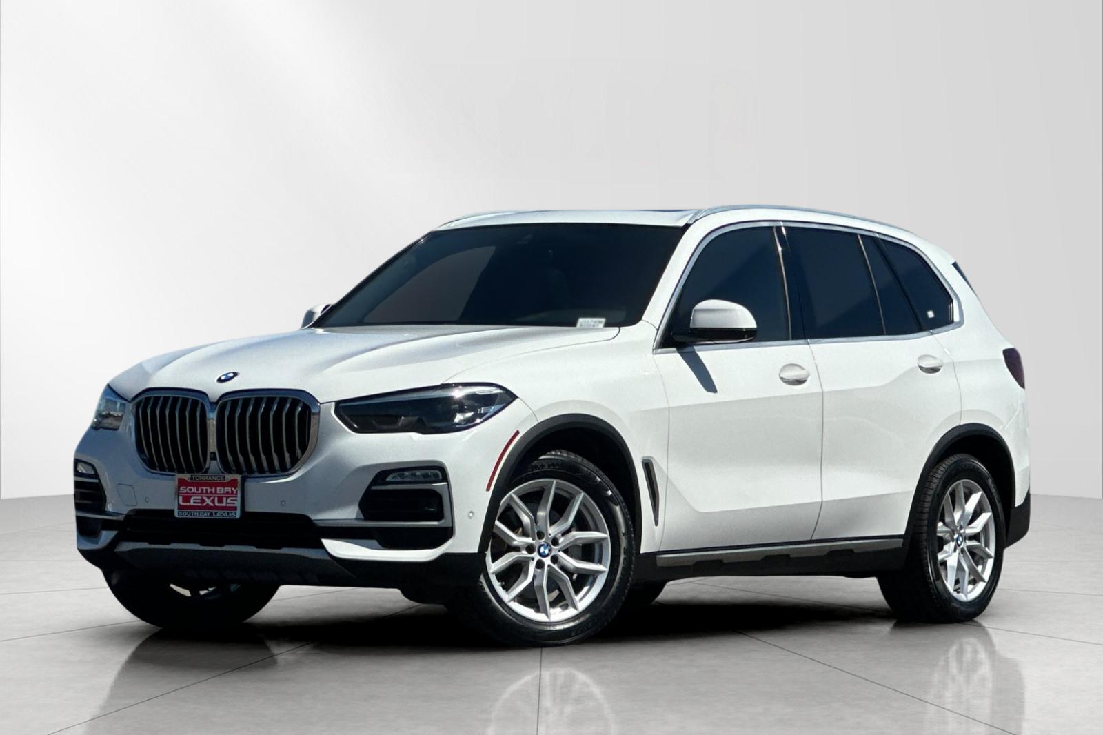 Used 2020 White BMW sDrive40i image 2