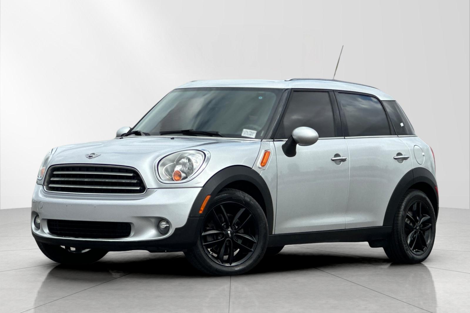 Used 2011 MINI Countryman Countryman with VIN WMWZB3C58BWM00265 for sale in Torrance, CA