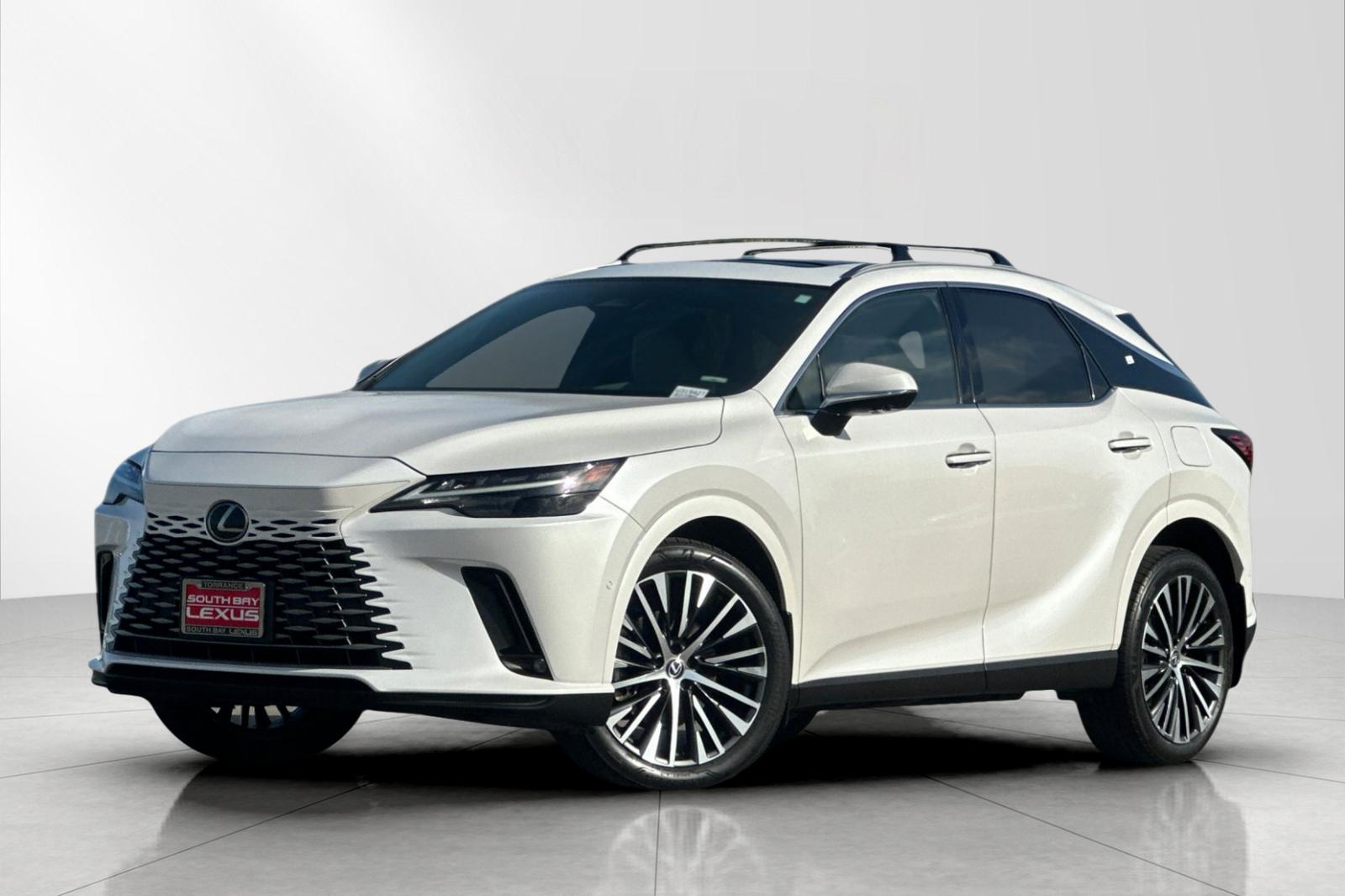 Used 2024 White Lexus 350 Premium Plus image 2