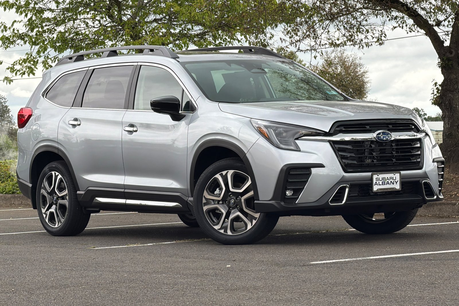 New 2026 ICE SILVER METALLIC Subaru Touring 7-Passenger image 2