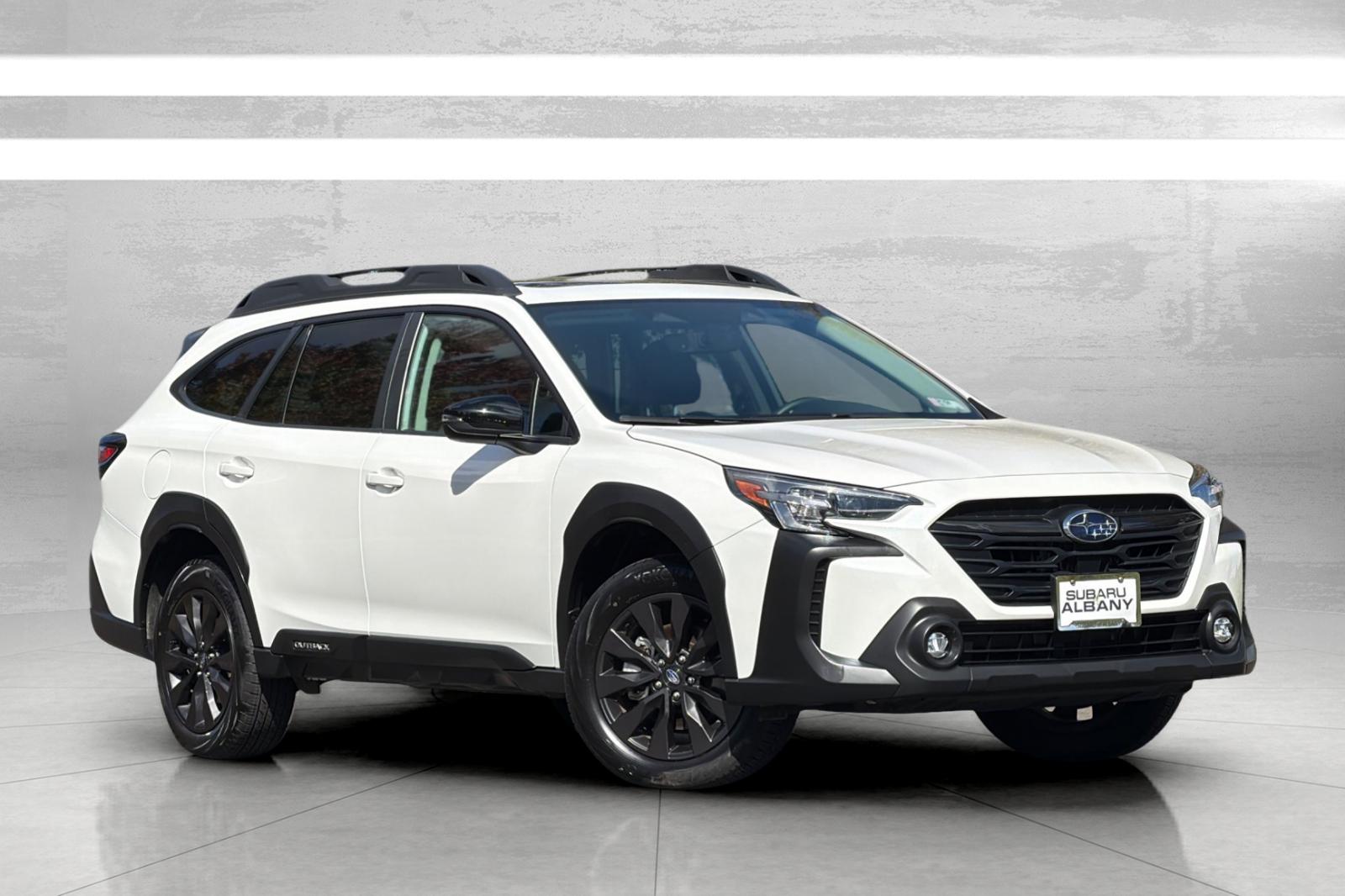 Used 2025 Crystal White Pearl Subaru Onyx Edition image 2