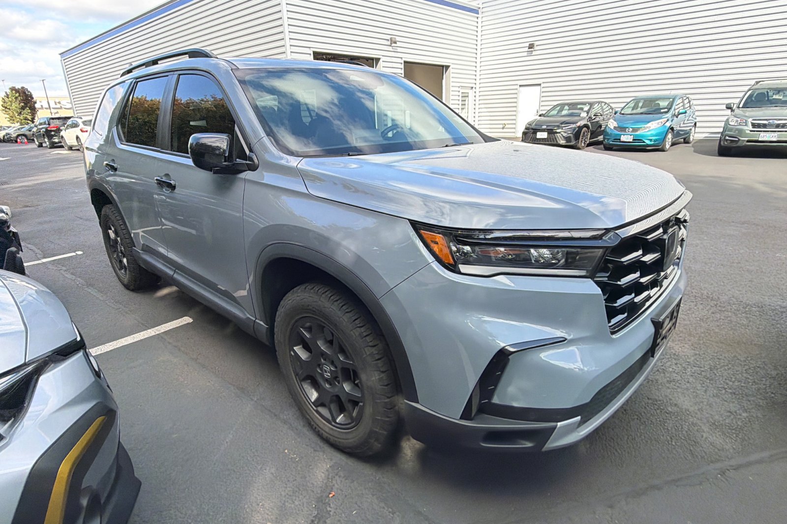 Used 2024  Honda TrailSport image 2