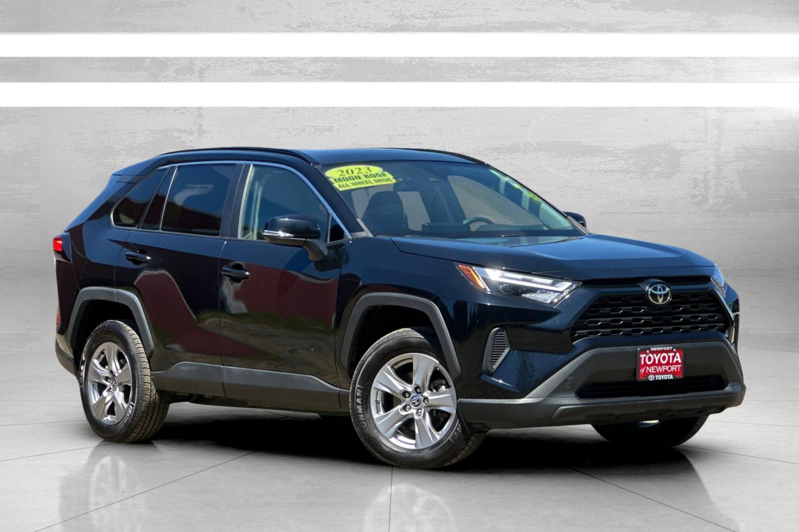 2023 Toyota RAV4 XLE's photo