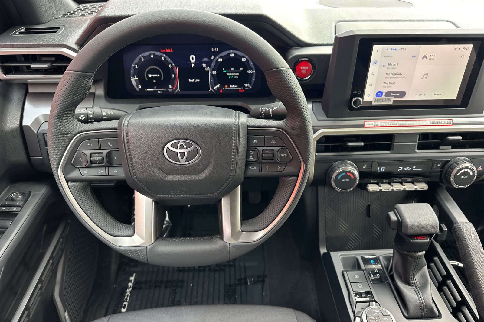 2025 Toyota Tacoma TRD Off-Road Double Cab photo 2