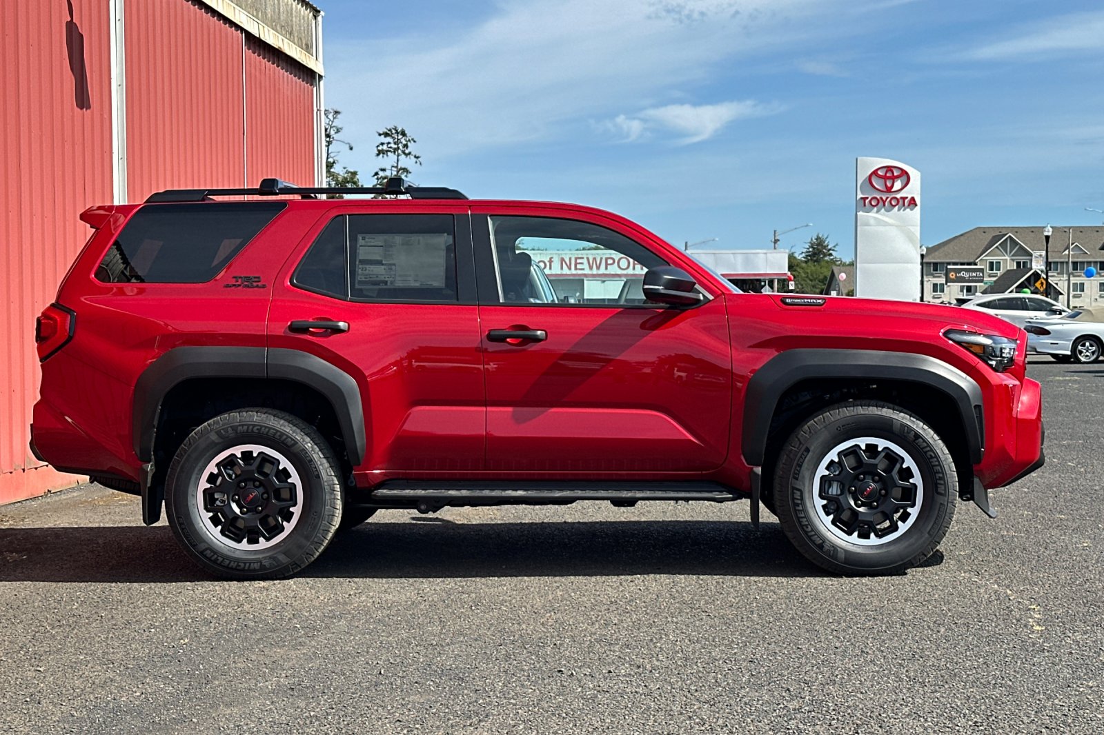 2025 Toyota 4Runner TRD Off-Road photo 3