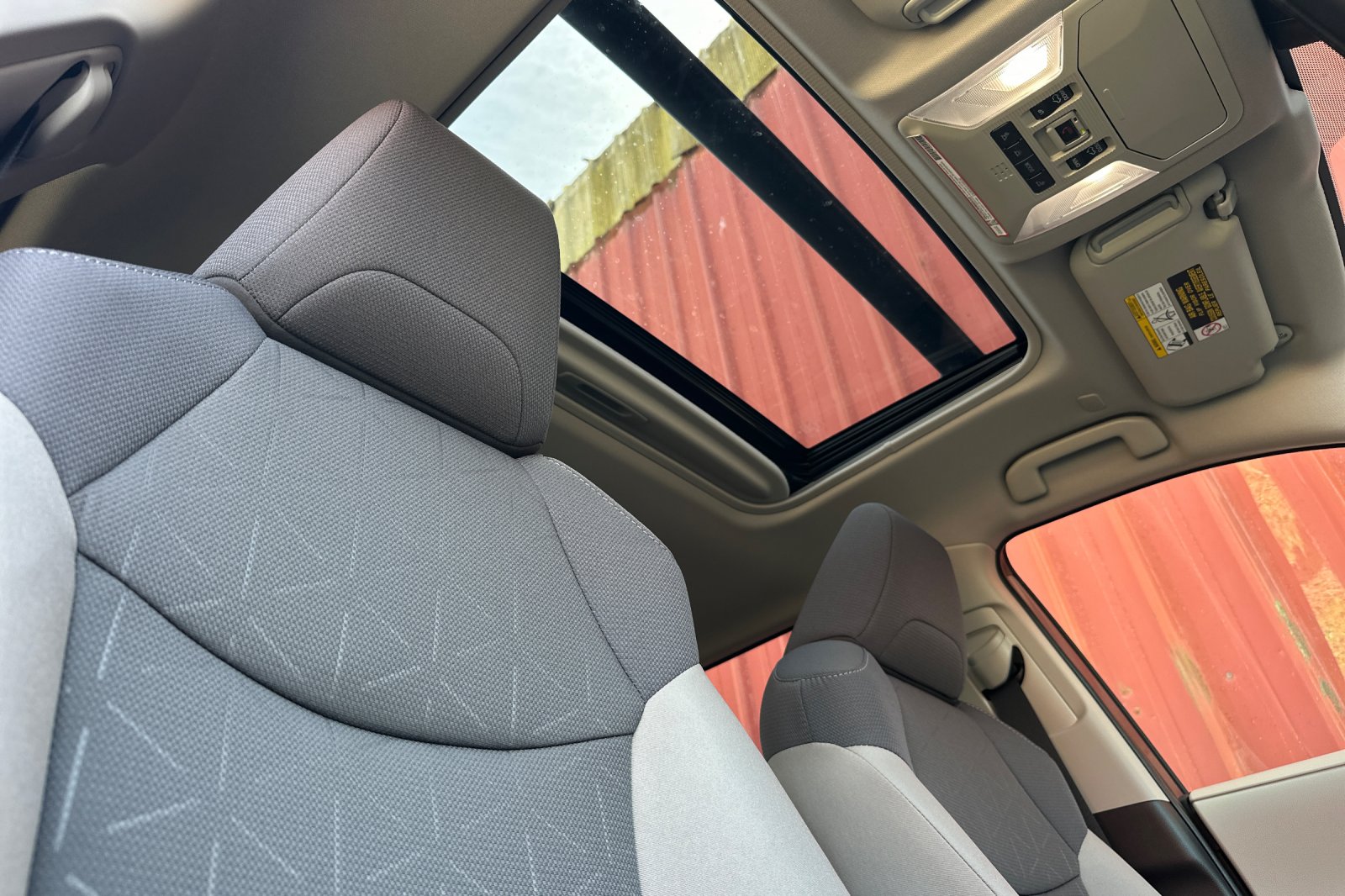 2025 Toyota RAV4 XLE photo 13