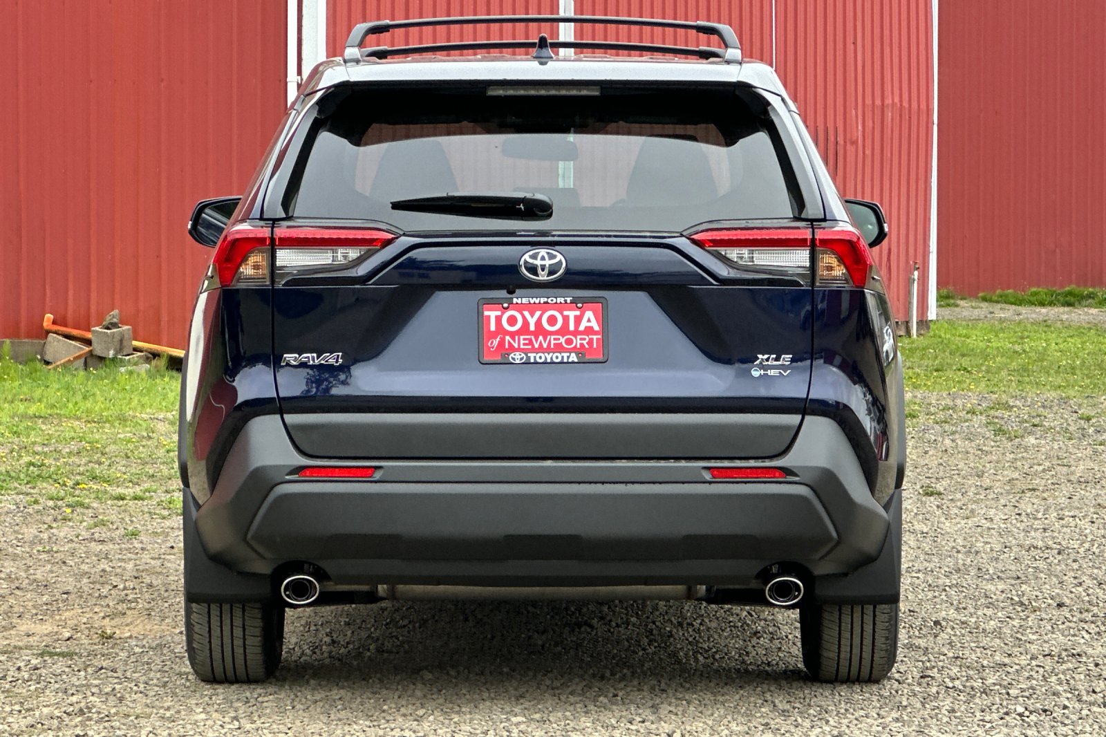 2025 Toyota RAV4 Hybrid XLE photo 5