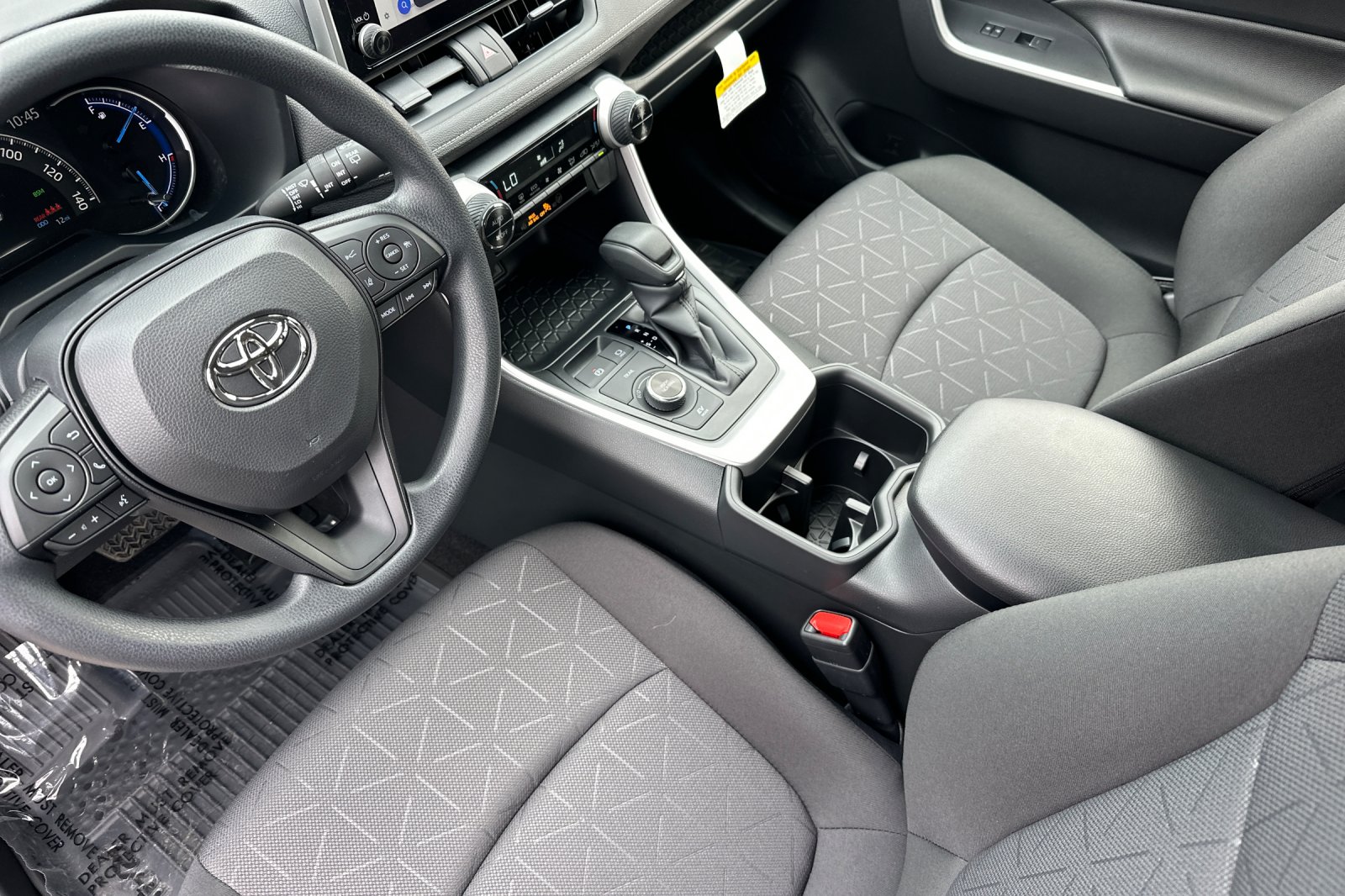 2025 Toyota RAV4 Hybrid XLE photo 6
