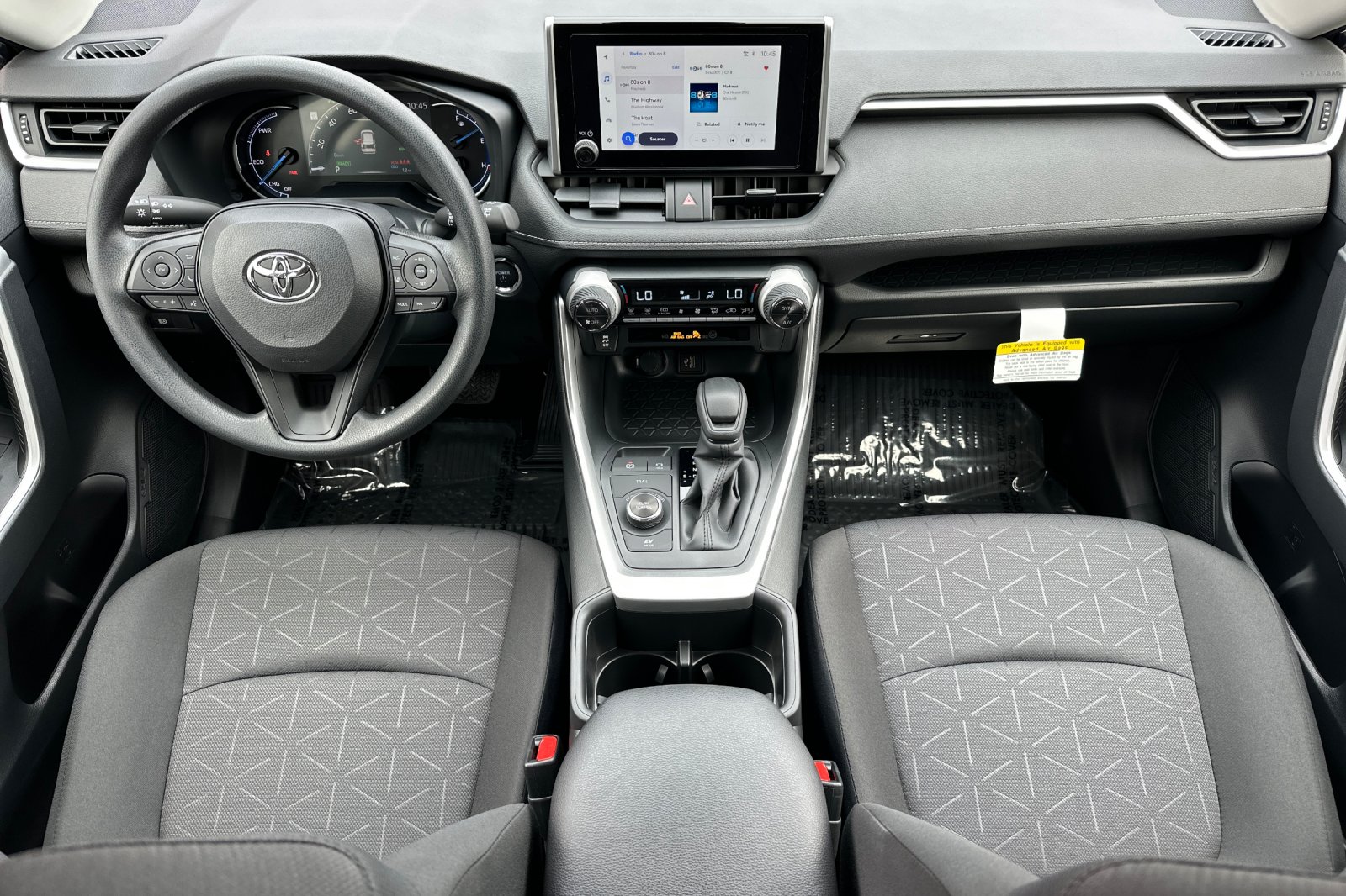 2025 Toyota RAV4 Hybrid XLE photo 9