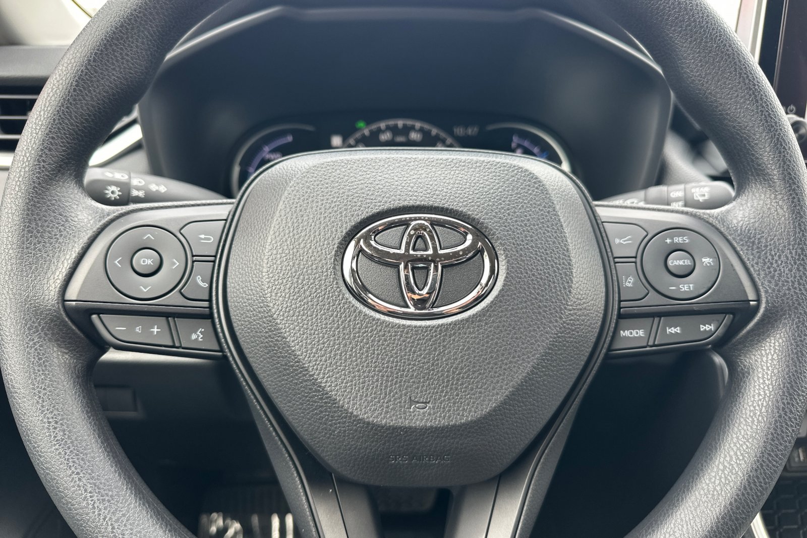 2025 Toyota RAV4 Hybrid XLE photo 19