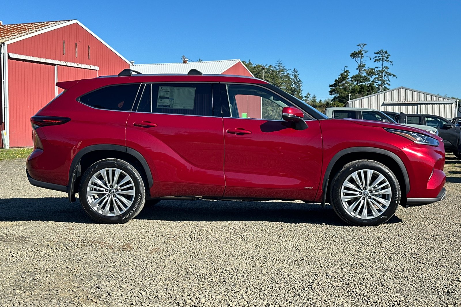 2025 Toyota Highlander Hybrid Platinum photo 3