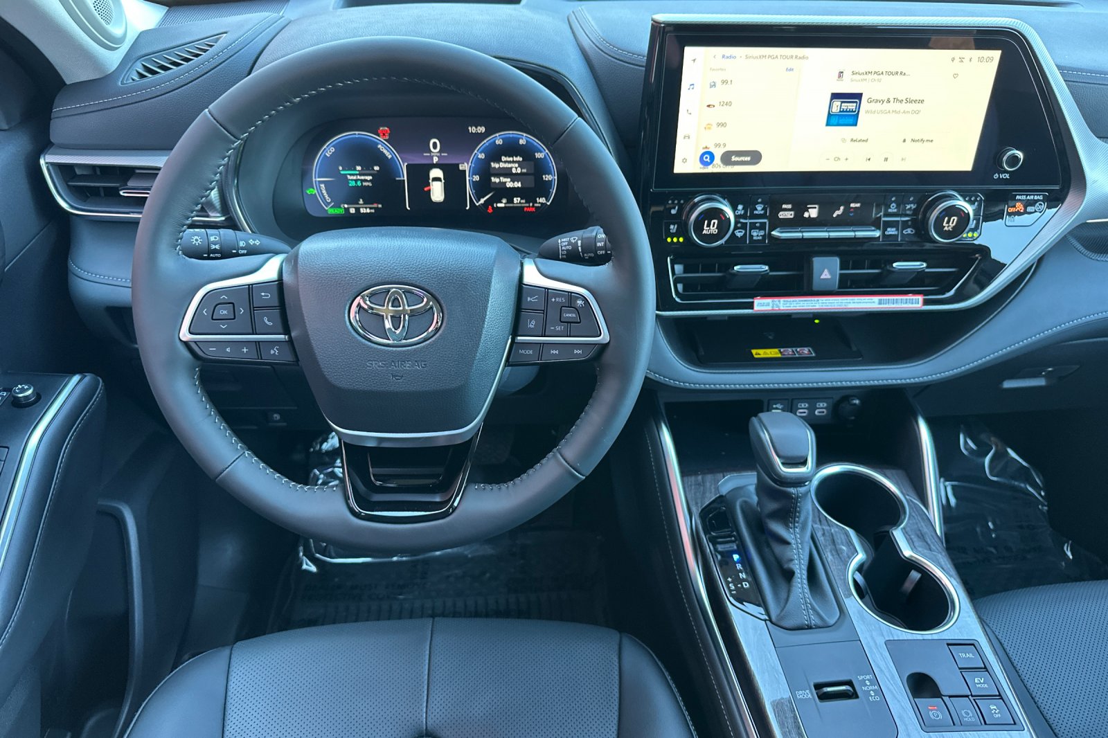 2025 Toyota Highlander Hybrid Platinum photo 10