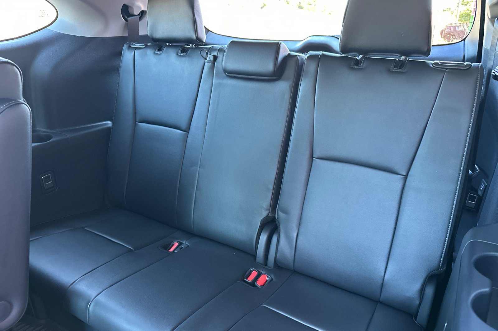 2025 Toyota Highlander Hybrid Platinum photo 11